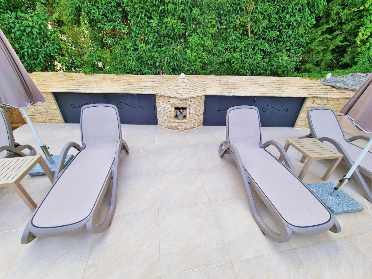Apartment Villa Engel With Pool Poreč Eksteriør billede