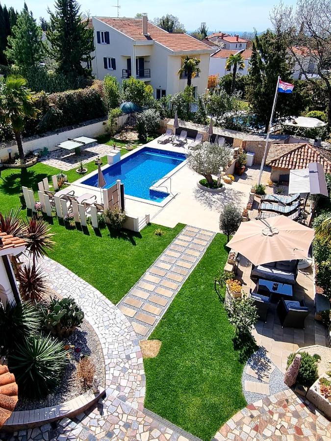 Apartment Villa Engel With Pool Poreč Eksteriør billede