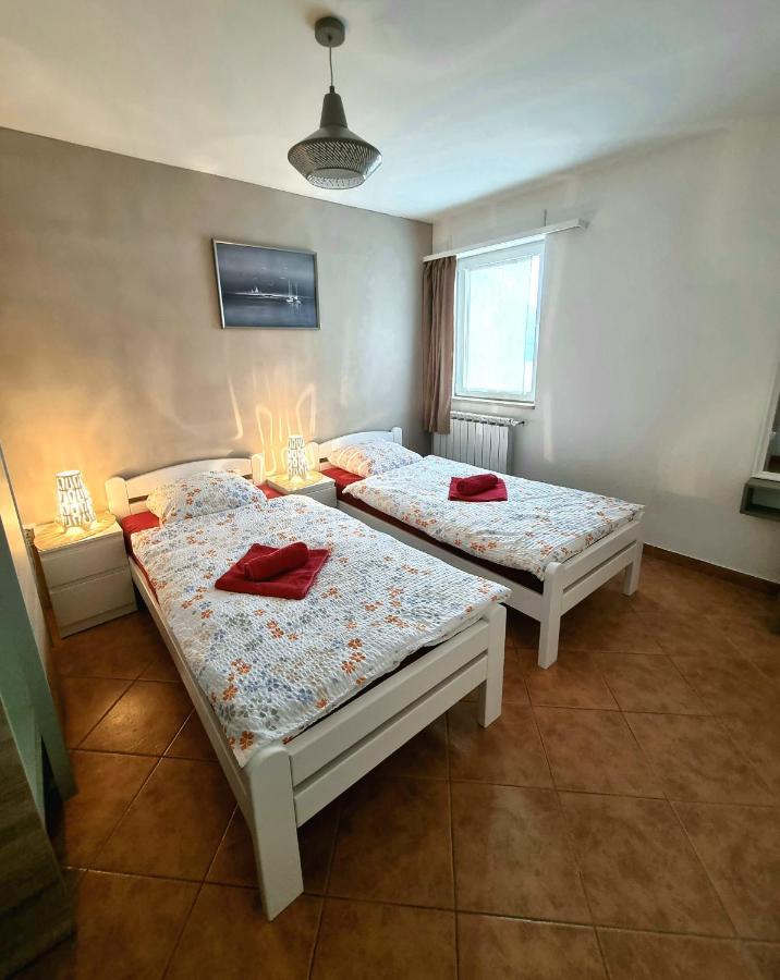 Apartment Villa Engel With Pool Poreč Eksteriør billede