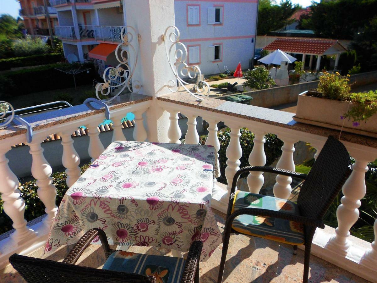 Apartment Villa Engel With Pool Poreč Eksteriør billede