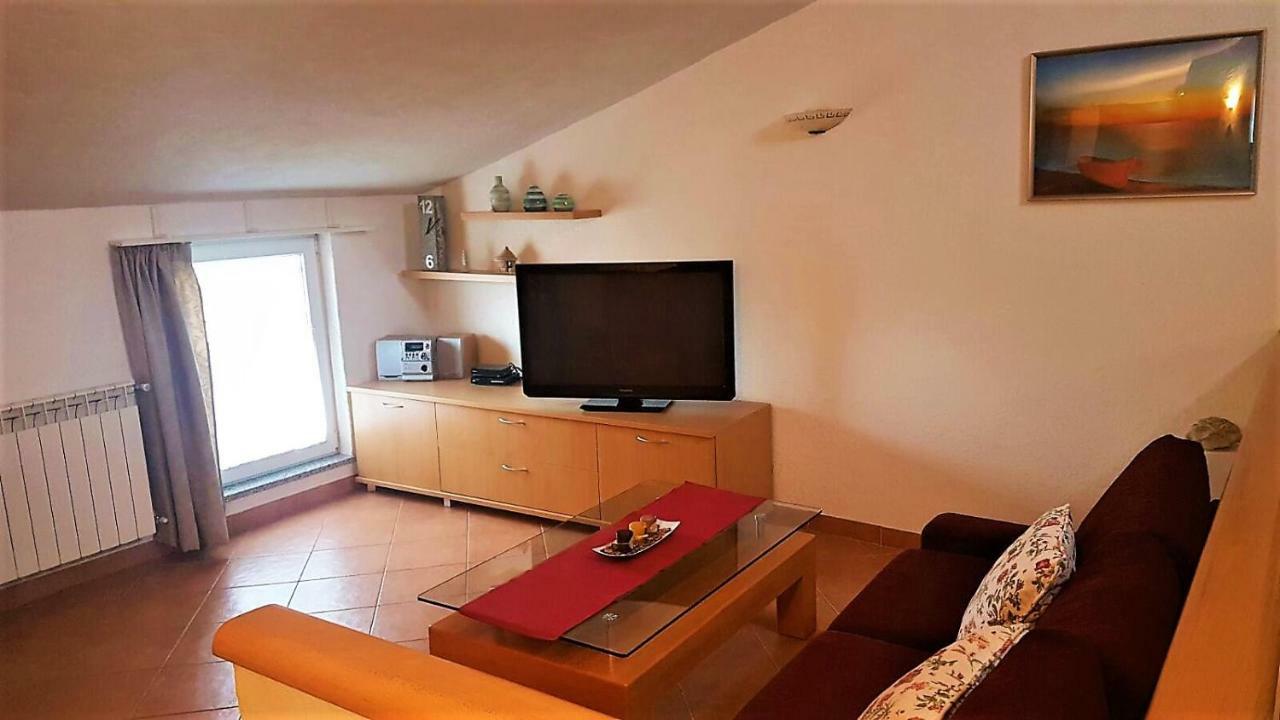 Apartment Villa Engel With Pool Poreč Eksteriør billede
