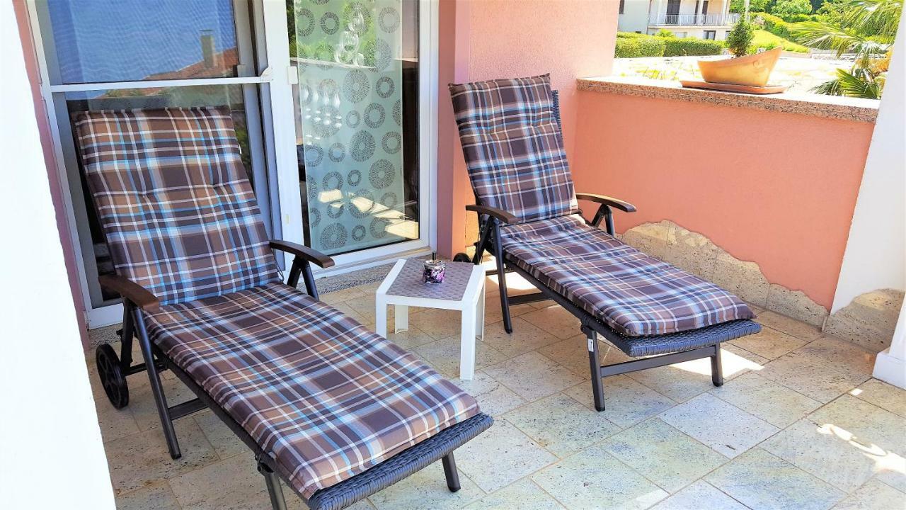 Apartment Villa Engel With Pool Poreč Eksteriør billede