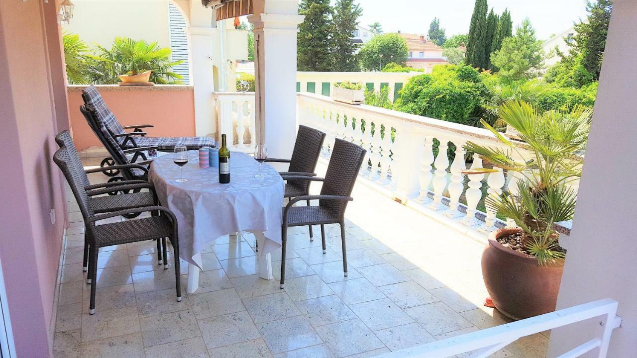 Apartment Villa Engel With Pool Poreč Eksteriør billede